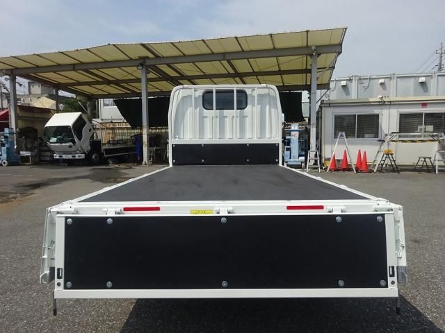 Mitsubishi CANTER 2026-04 8770595-6