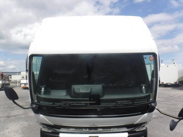 Mitsubishi CANTER 2026-06 8770580-18