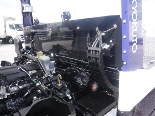 Mitsubishi CANTER 2026-06 8770580-23