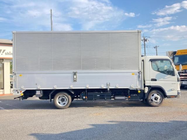 Mitsubishi CANTER 2023-09 8770588-7