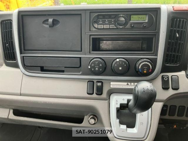 Mitsubishi CANTER 2018-06 8779694-18