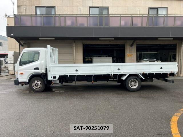 Mitsubishi CANTER 2018-06 8779694-4