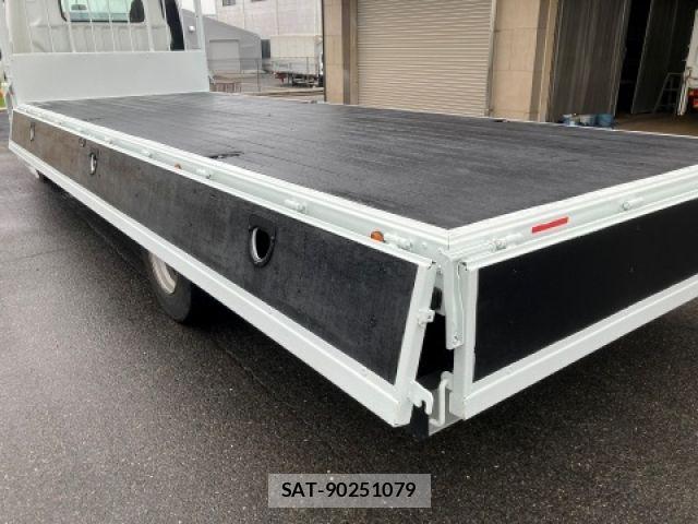 Mitsubishi CANTER 2018-06 8779694-8