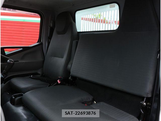 Mitsubishi CANTER 2018-09 8779687-29