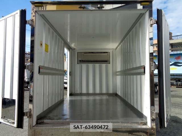 Mitsubishi CANTER 2018-03 8795446-12