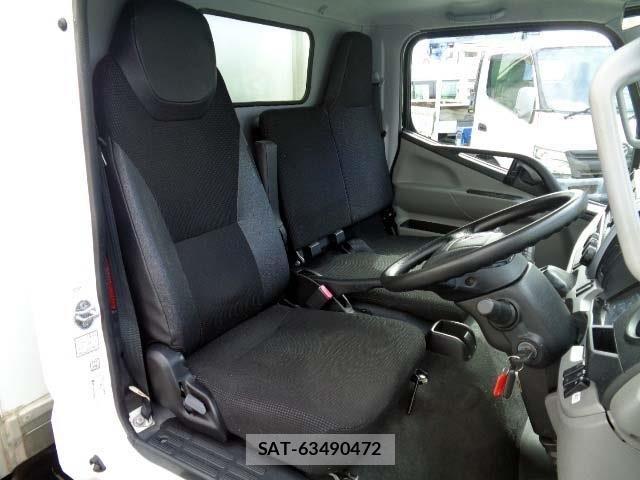 Mitsubishi CANTER 2018-03 8795446-4