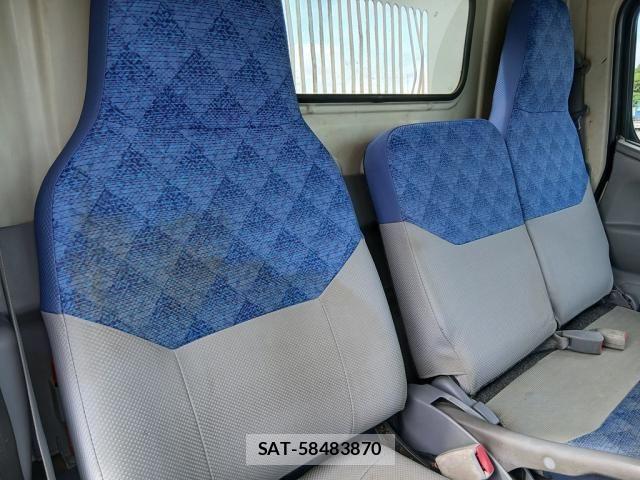 Mitsubishi CANTER 2007-10 8795449-23