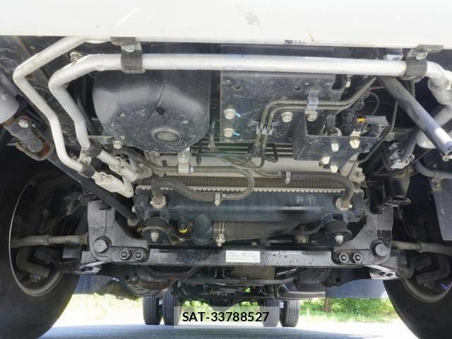 Mitsubishi CANTER 2019-06 8795444-15