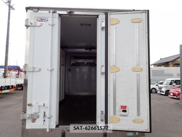 Mitsubishi CANTER 2014-07 8795447-12