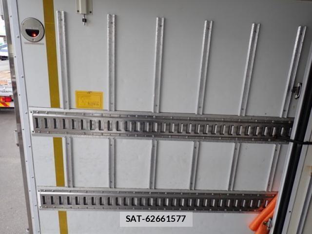 Mitsubishi CANTER 2014-07 8795447-16