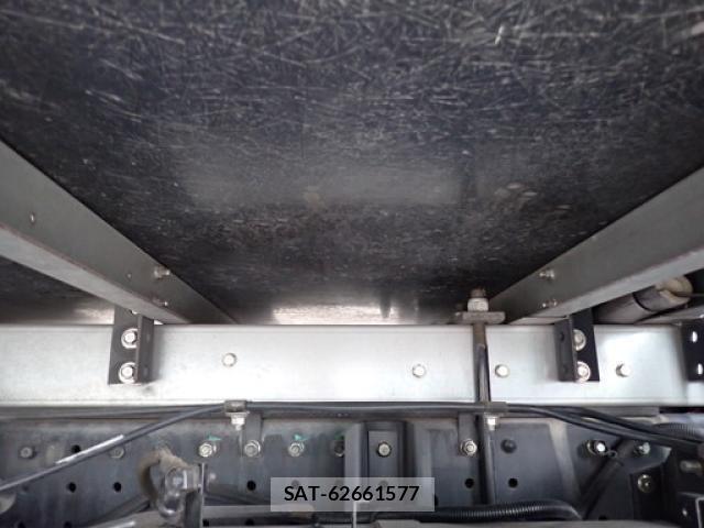 Mitsubishi CANTER 2014-07 8795447-28
