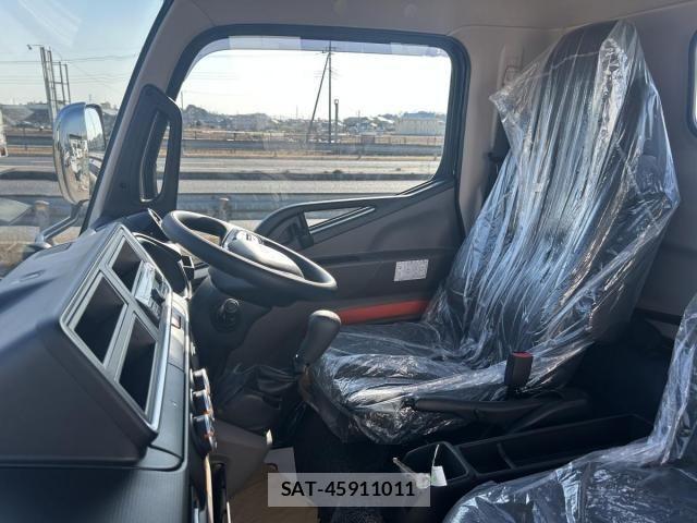 Mitsubishi CANTER 2026-03 8795440-18