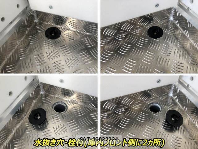 Mitsubishi CANTER 2026-05 8828147-26
