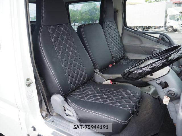 Mitsubishi CANTER 2005-03 8828166-18