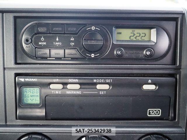 Mitsubishi CANTER 2015-03 8828167-14
