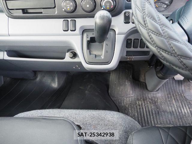 Mitsubishi CANTER 2015-03 8828167-17