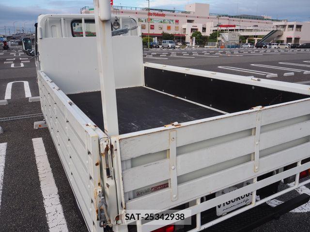 Mitsubishi CANTER 2015-03 8828167-26