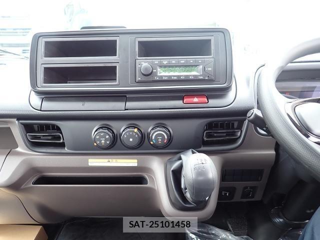 Mitsubishi CANTER 2026-04 8828156-15