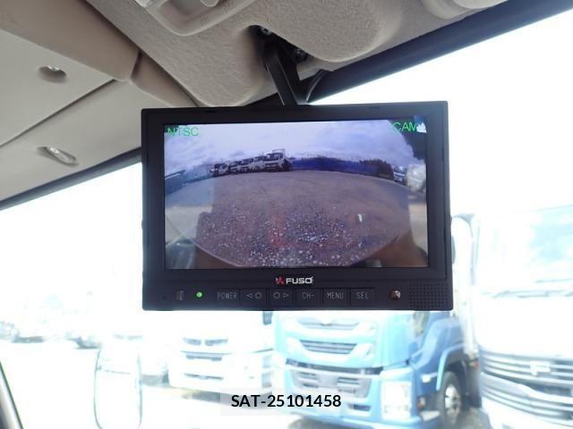 Mitsubishi CANTER 2026-04 8828156-18