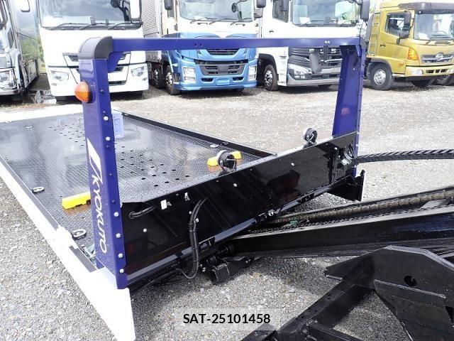 Mitsubishi CANTER 2026-04 8828156-20