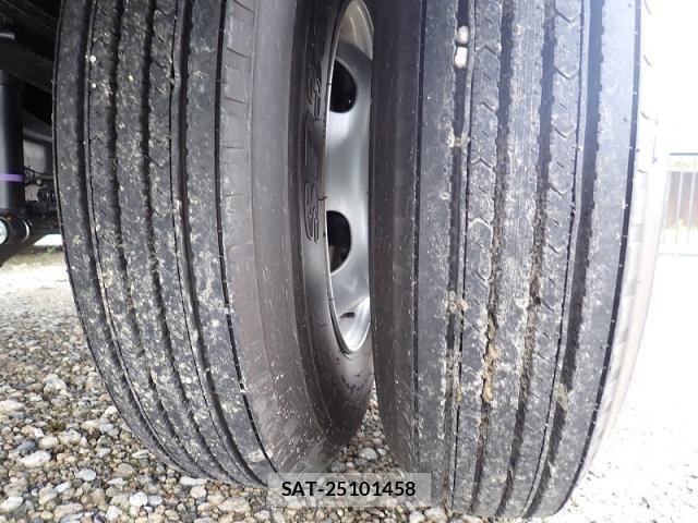 Mitsubishi CANTER 2026-04 8828156-24