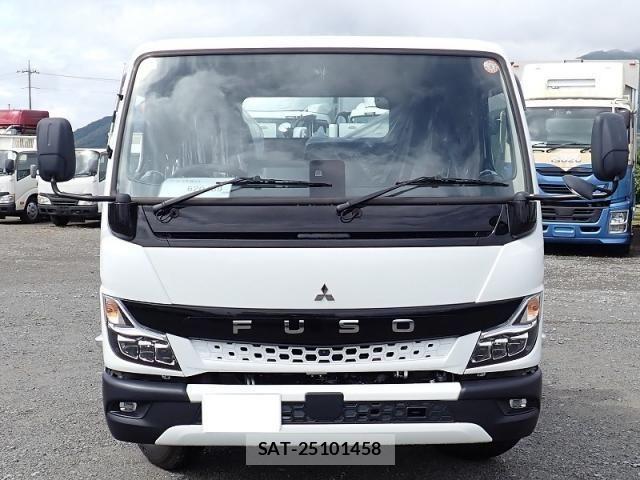 Mitsubishi CANTER 2026-04 8828156-4