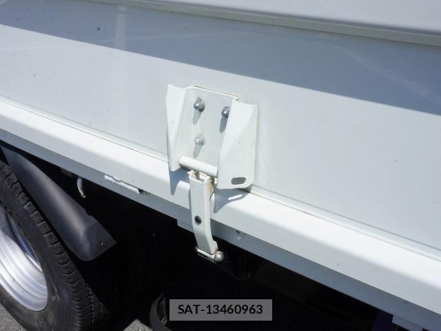 Mitsubishi CANTER 2019-06 8828164-10