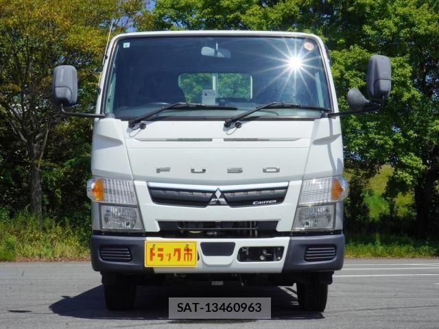 Mitsubishi CANTER 2019-06 8828164-6