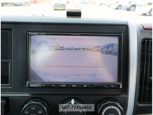 Mitsubishi CANTER 2018-03 8828165-24