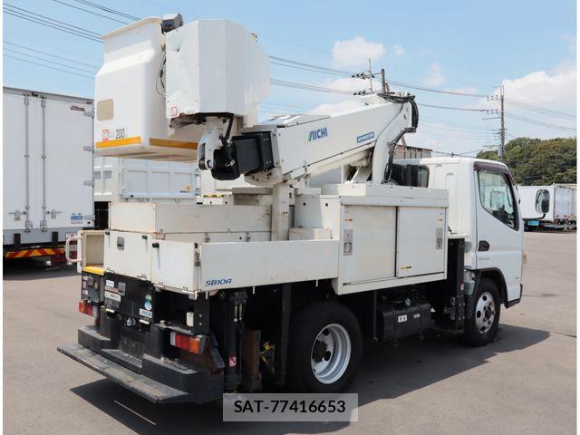 Mitsubishi CANTER 2018-03 8828165-2