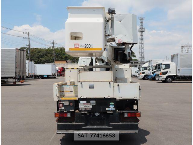 Mitsubishi CANTER 2018-03 8828165-3