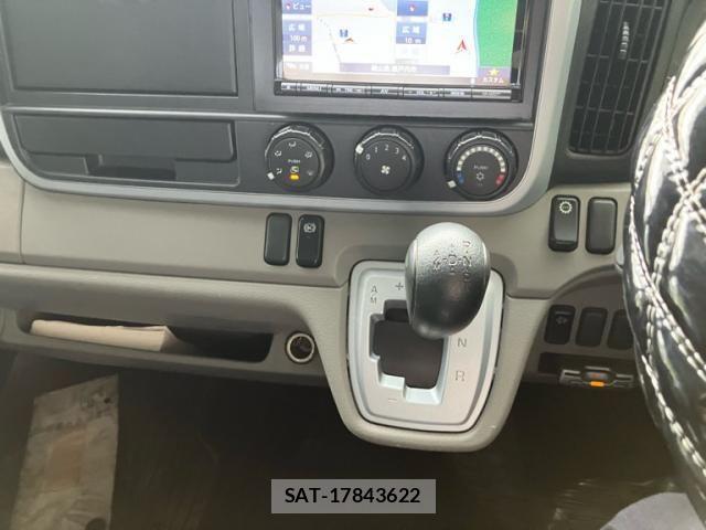 Mitsubishi CANTER 2017-03 8848420-17