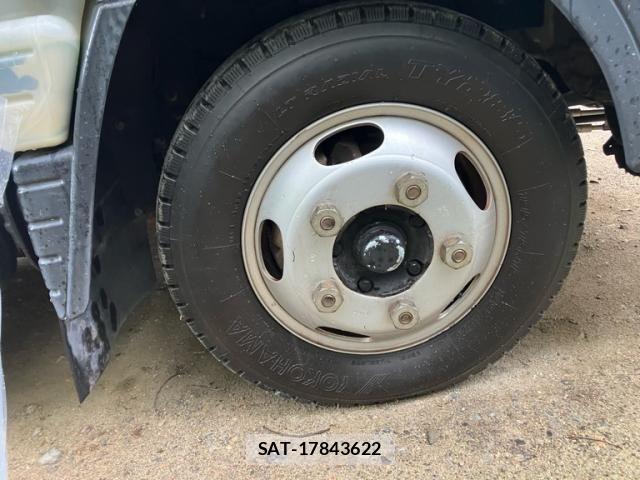 Mitsubishi CANTER 2017-03 8848420-5