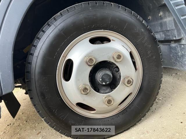 Mitsubishi CANTER 2017-03 8848420-6