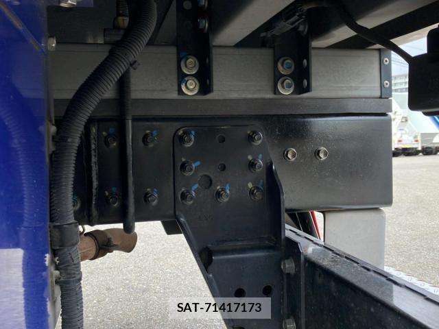 Mitsubishi CANTER 2023-12 8848408-10