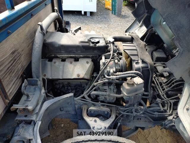 Mitsubishi CANTER 1996-07 8848421-16
