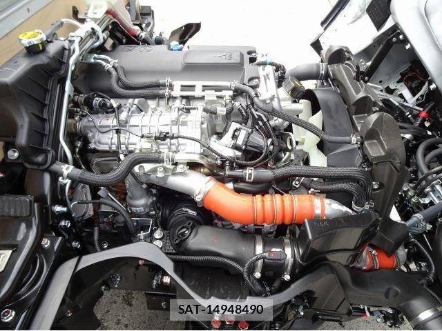 Mitsubishi CANTER 2026-05 8848404-10