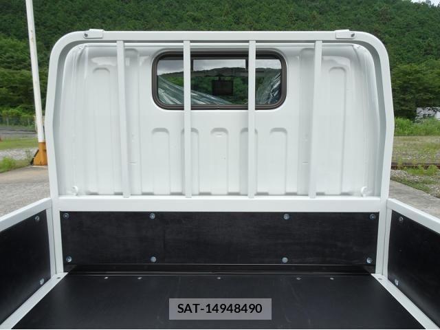 Mitsubishi CANTER 2026-05 8848404-11