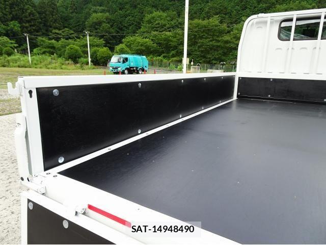Mitsubishi CANTER 2026-05 8848404-12