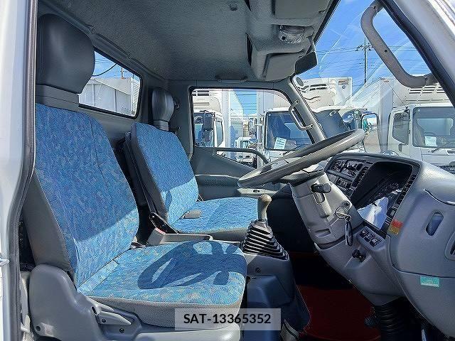 Mitsubishi CANTER 2000-07 8848413-10