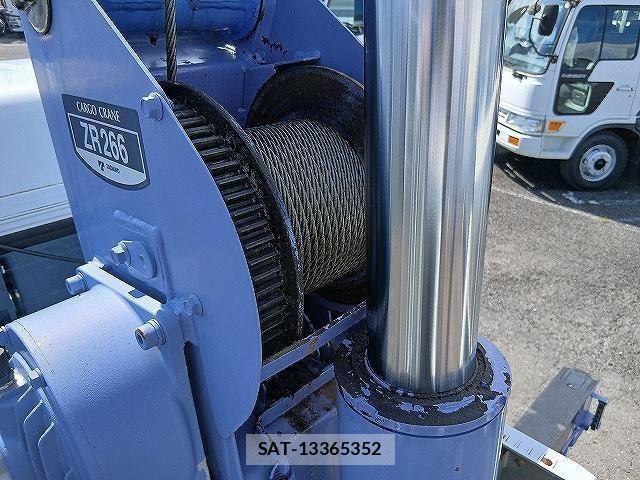 Mitsubishi CANTER 2000-07 8848413-6