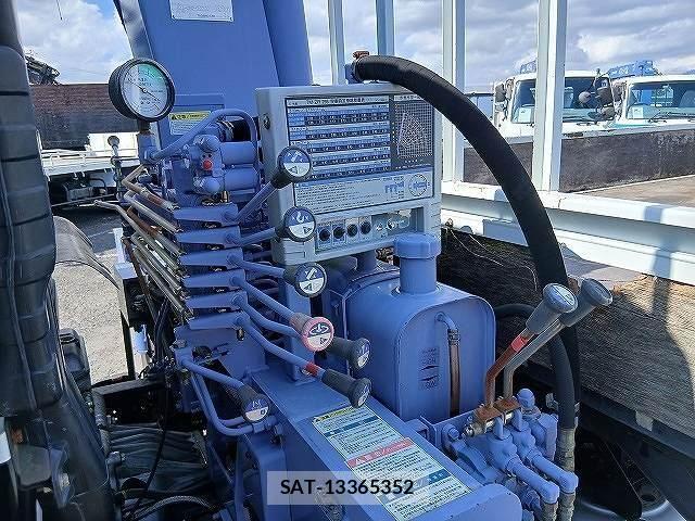 Mitsubishi CANTER 2000-07 8848413-7