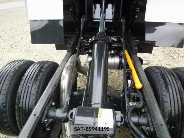 Mitsubishi CANTER 2026-05 8848405-20