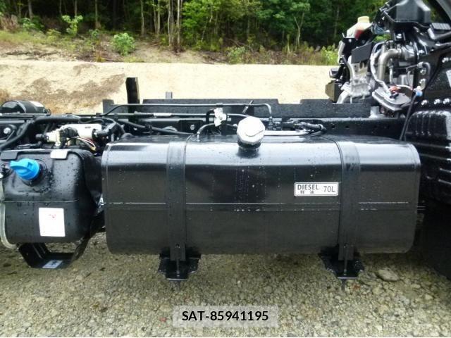 Mitsubishi CANTER 2026-05 8848405-26