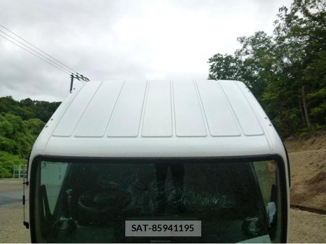 Mitsubishi CANTER 2026-05 8848405-6