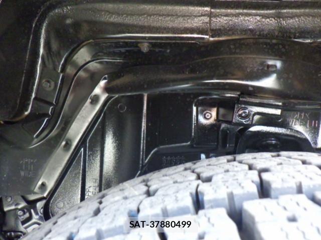 Mitsubishi CANTER 2012-03 8848399-11