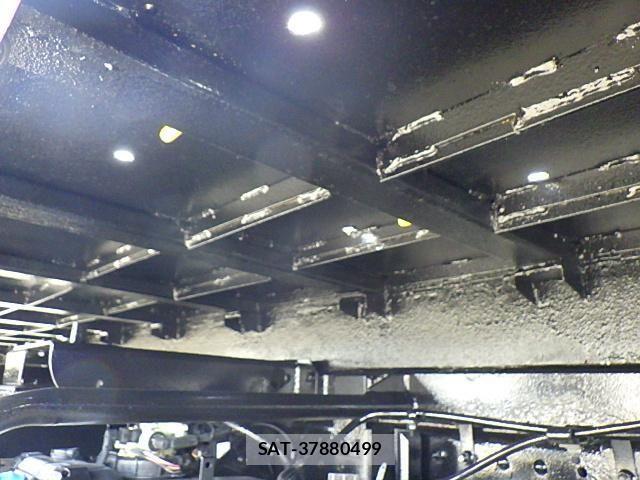 Mitsubishi CANTER 2012-03 8848399-16