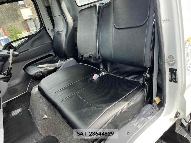 Mitsubishi CANTER 2019-09 8848417-22