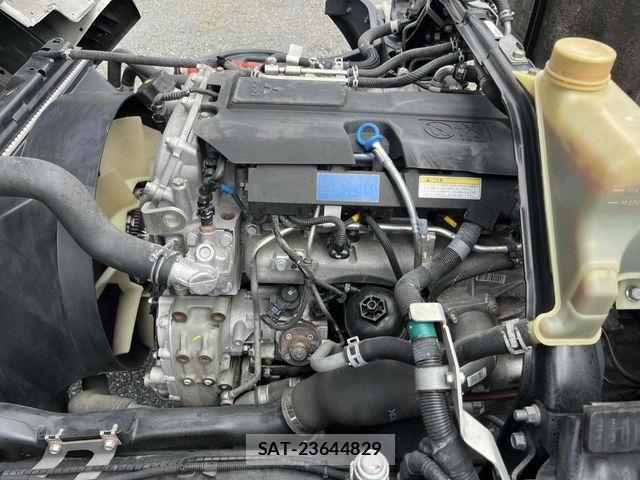 Mitsubishi CANTER 2019-09 8848417-24
