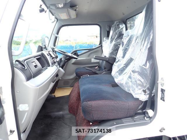 Mitsubishi CANTER 2021-08 8848400-12